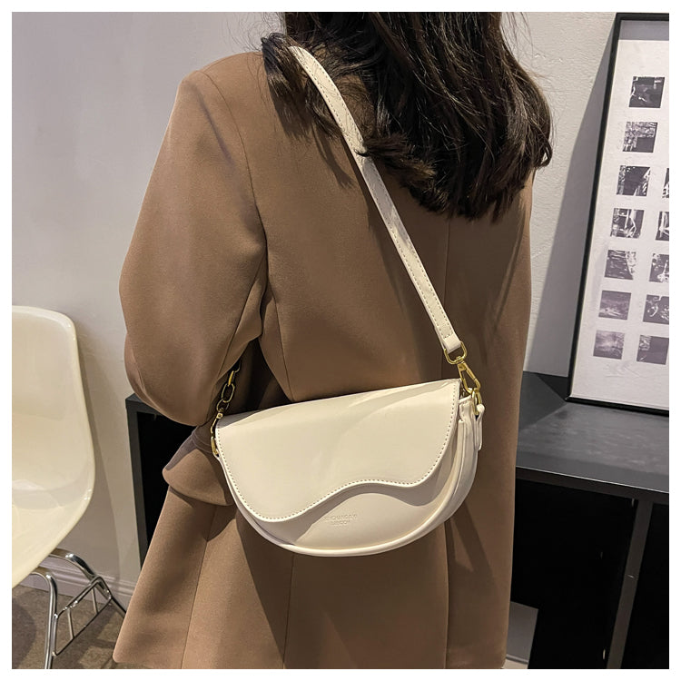 Autumn and Winter Fashion All-Matching Texture Niche Style One Shoulder Saddle Bag