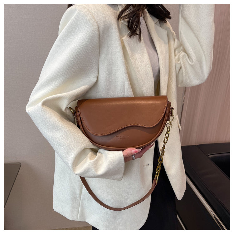 Autumn and Winter Fashion All-Matching Texture Niche Style One Shoulder Saddle Bag