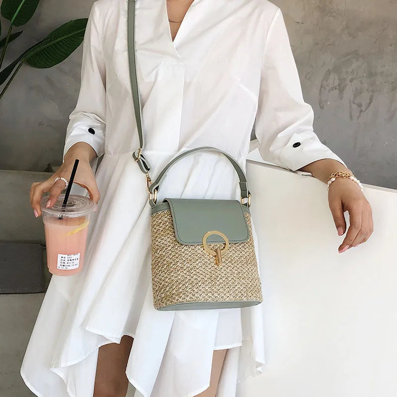 Beach Lady Travel Purses and Handbags Casual Chains Straw Bucket Bags Women Summer Messenger Bag Rattan Bags Shoulder Bag Bolsa