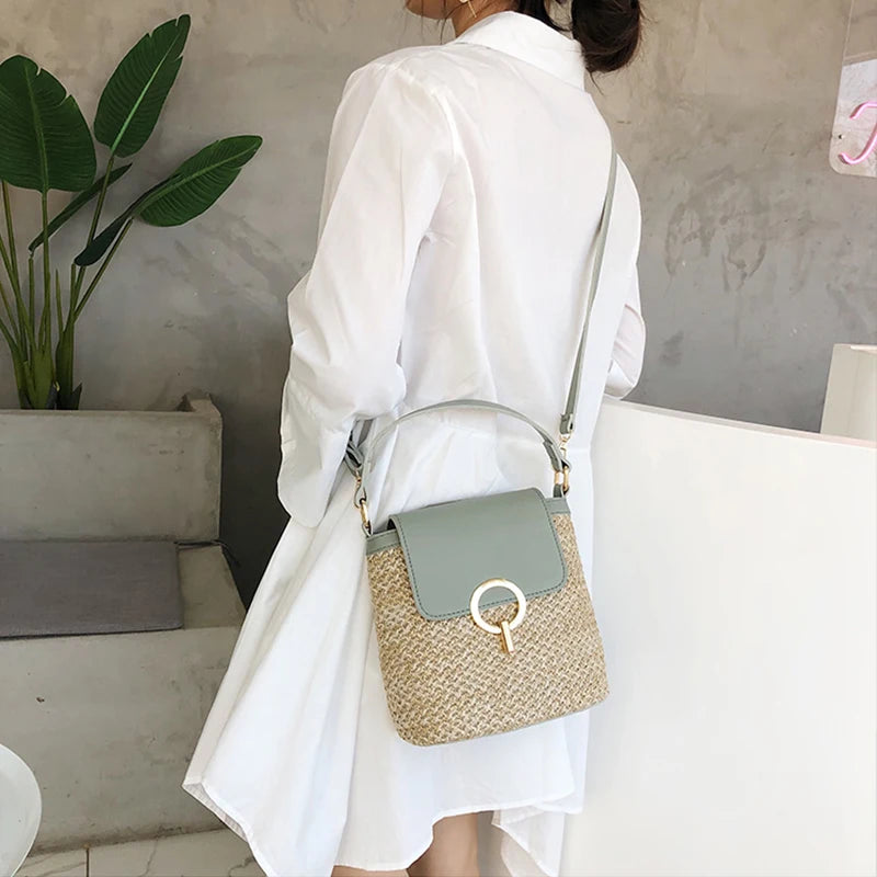 Beach Lady Travel Purses and Handbags Casual Chains Straw Bucket Bags Women Summer Messenger Bag Rattan Bags Shoulder Bag Bolsa